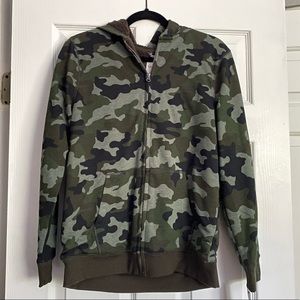 Fur lined camouflage hoodie